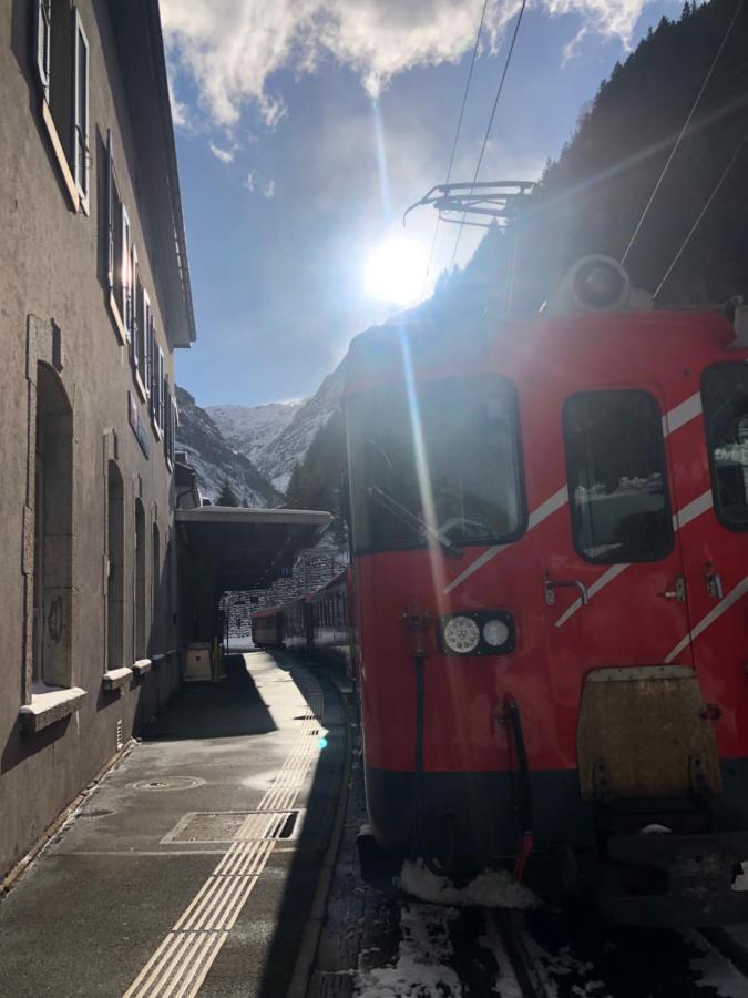 Alpine Haus Leilighet Göschenen Eksteriør bilde